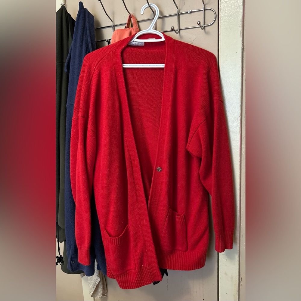 Vintage red cardigan size large!